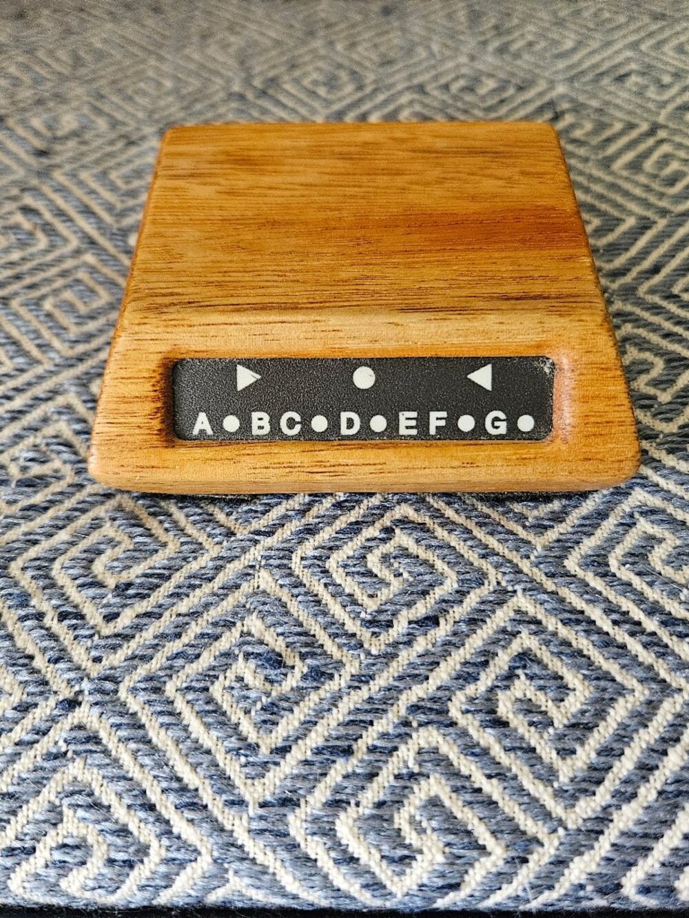 Tuners Direct Inc., Lockon Guitar Tuner, Wood Case, Circuitry by Dr. Q, USA